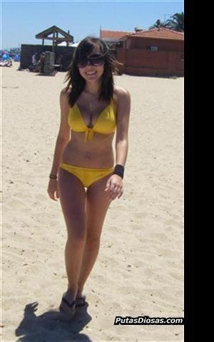 mujer la ni&ntilde;a del escote